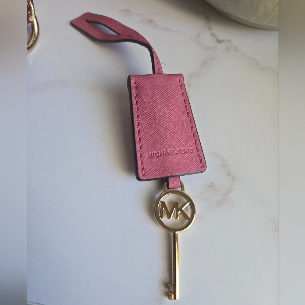 Michael Kors Leather Deep Red Mauve Hamilton Satchel Bag With The Strap EUC - Picture 5 of 15